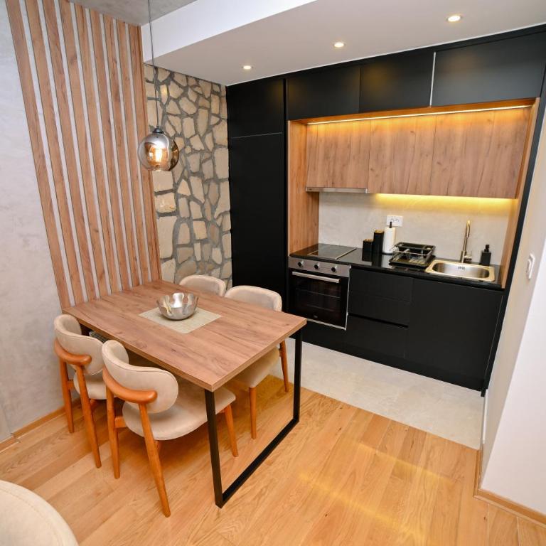 Royal Lux Apartman 618 - One-Bedroom Apartment - 2