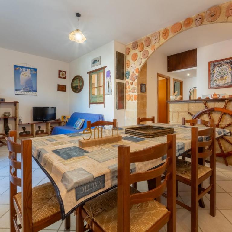 Sea Vibe -Concept Marino Island in Centro, Free WI-Fi - Appartamento Deluxe con 2 Camere da Letto e Balcone - 3