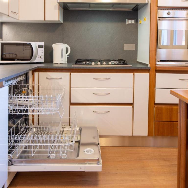 HouSmart Dimora D'Azeglio - Appartamento con 2 Camere da Letto e Vista Città - 26