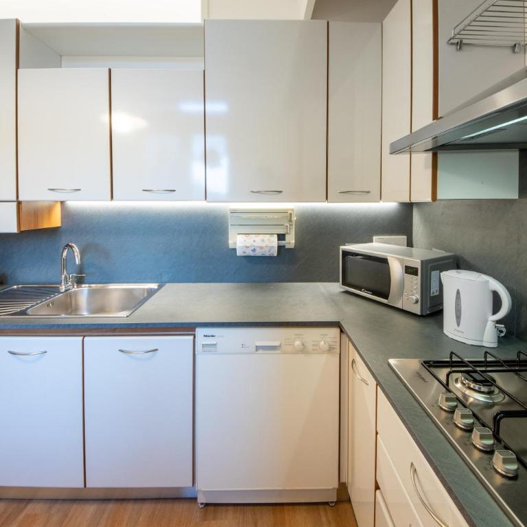 HouSmart Dimora D'Azeglio - Appartamento con 2 Camere da Letto e Vista Città - 28