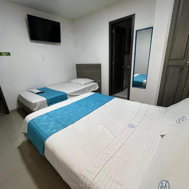 Hotel Éxito Pereira Center - Triple Room - 7