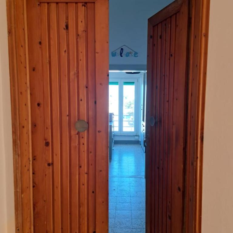 Appartamento Vista Mare - Appartamento con 2 Camere da Letto - 3