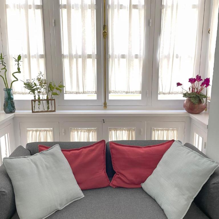 Elegancia y confort en el corazón de Málaga - Apartamento de 2 dormitorios con balcón - 7