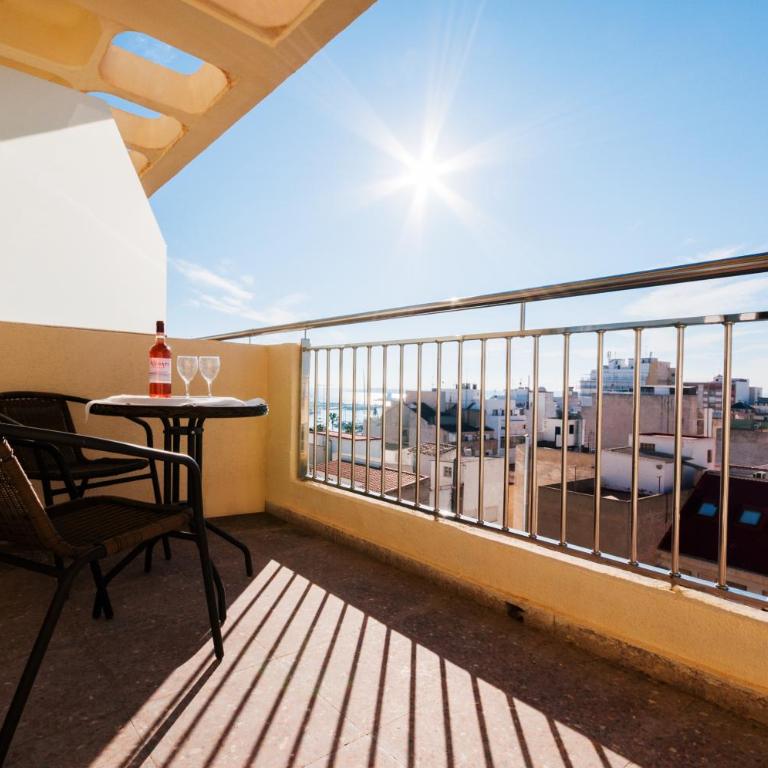 Hotel Fontana Plaza - Habitación Triple con terraza - 2