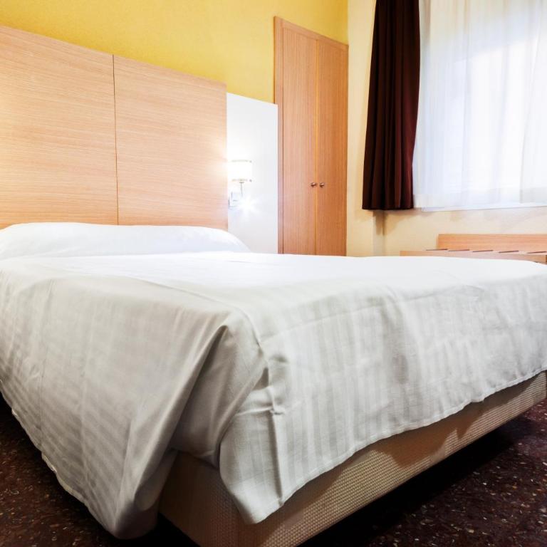 Hotel Fontana Plaza - Habitación Individual - 4