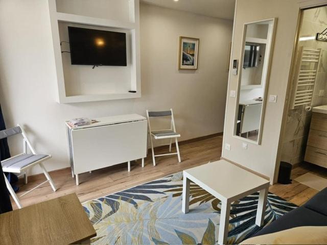 Elegant studio, 2-4 people, WiFi, pool, parking - Studio Lit Queen-Size - 1