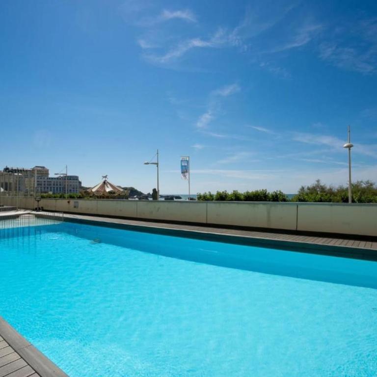 Elegant studio, 2-4 people, WiFi, pool, parking - Studio Lit Queen-Size - 4