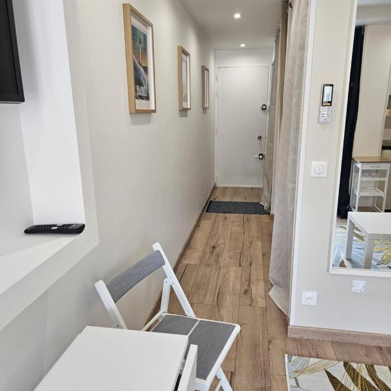 Elegant studio, 2-4 people, WiFi, pool, parking - Studio Lit Queen-Size - 10