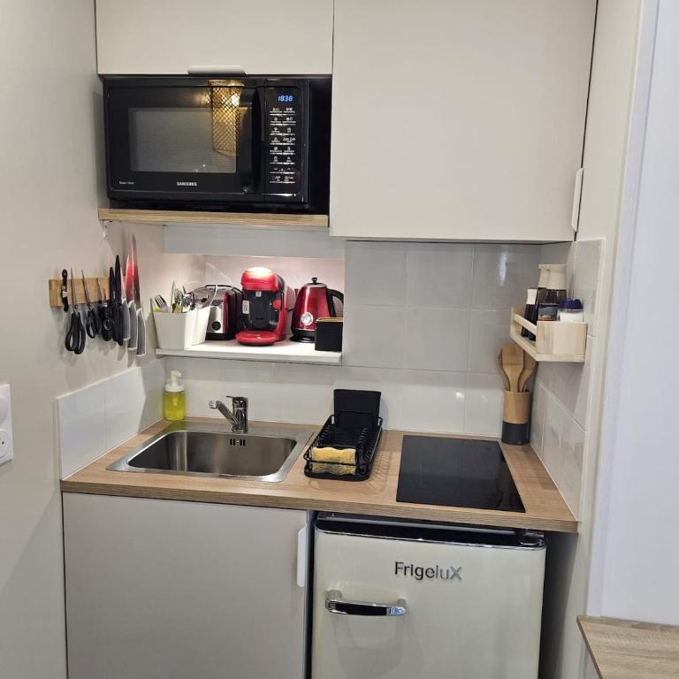 Elegant studio, 2-4 people, WiFi, pool, parking - Studio Lit Queen-Size - 18