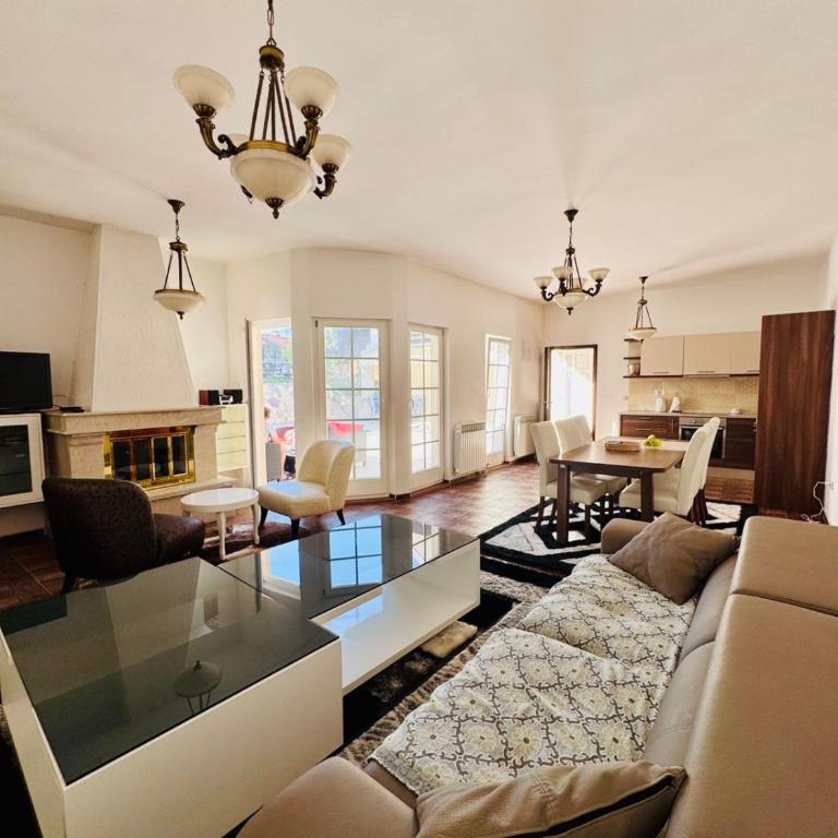 Villa RELAX Miševići - Vila sa 1 Spavaćom Sobom - 62
