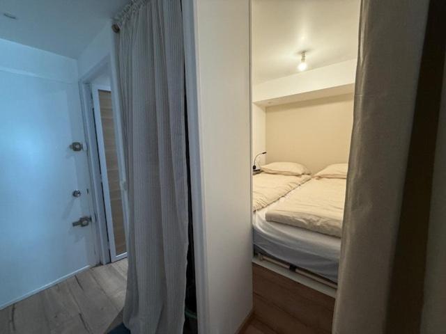 Elegant studio, 2-4 people, WiFi, pool, parking - Studio Lit Queen-Size - 21