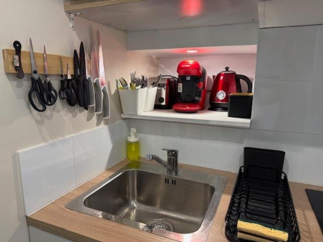 Elegant studio, 2-4 people, WiFi, pool, parking - Studio Lit Queen-Size - 24
