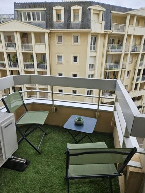 Elegant studio, 2-4 people, WiFi, pool, parking - Studio Lit Queen-Size - 26