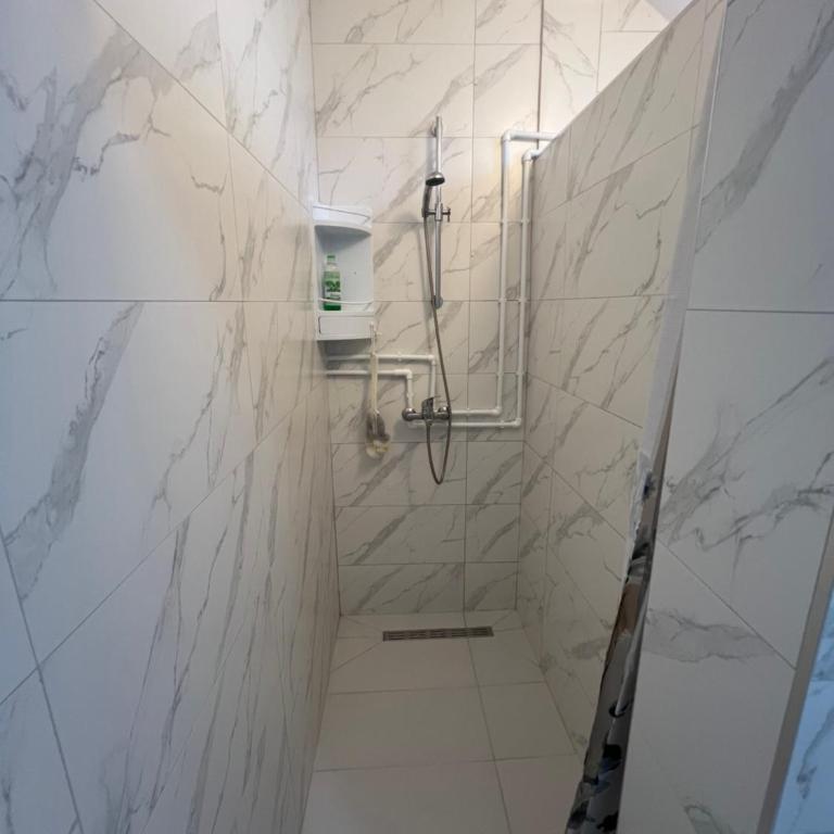 Apartments Obradović Milan - Two-Bedroom Apartment with Balcony - 11