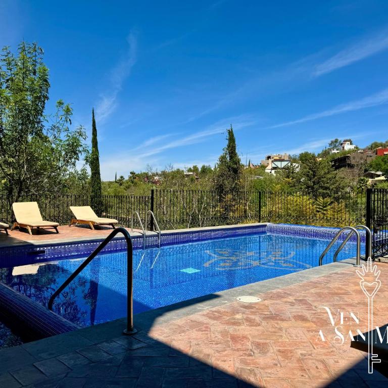 Spacious No Stairs Gated Community Pool Parking Gym - Apartamento de 3 dormitorios con balcón - 8