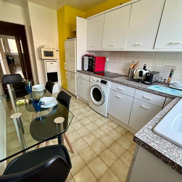 2 chambres, garage voiture, résidence calme - Appartement 2 Chambres - 11