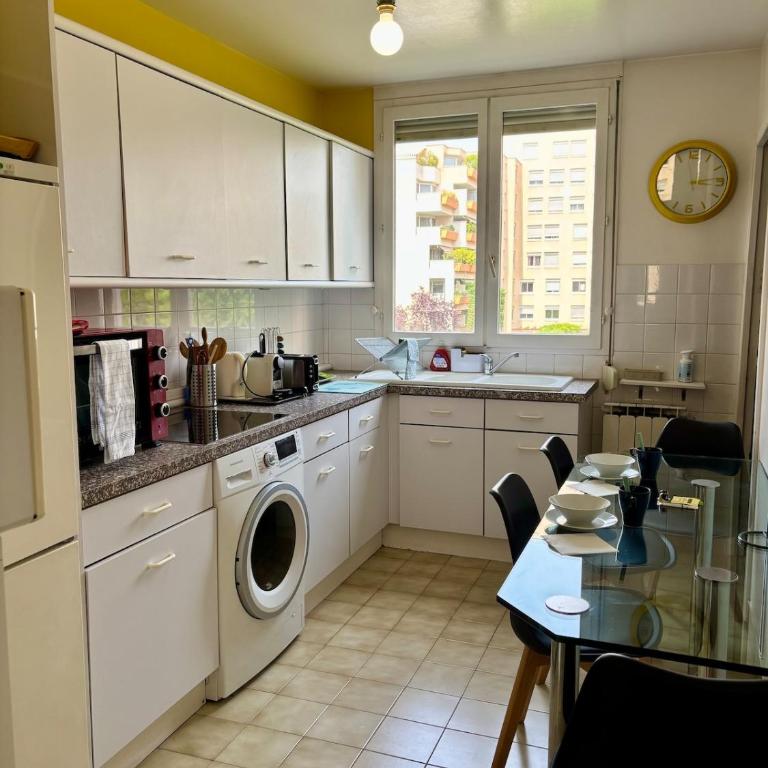 2 chambres, garage voiture, résidence calme - Appartement 2 Chambres - 25
