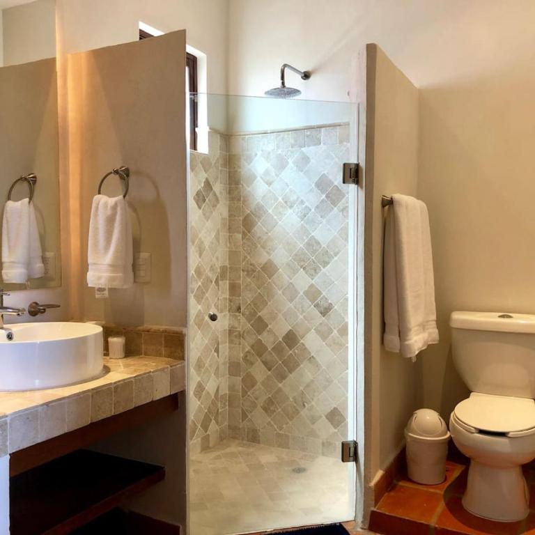 Spacious No Stairs Gated Community Pool Parking Gym - Apartamento de 3 dormitorios con balcón - 5