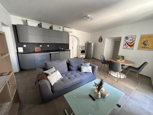 Nîmes Downtown Apartment - Apartment mit 3 Schlafzimmern - 3