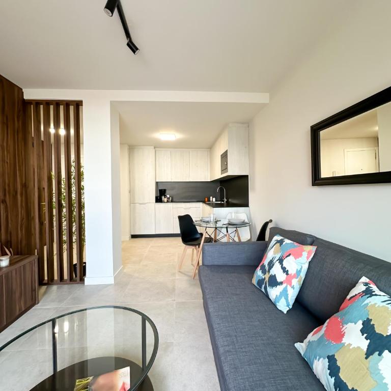 Ático con terraza, garaje y muy céntrico - One-Bedroom Apartment - 23
