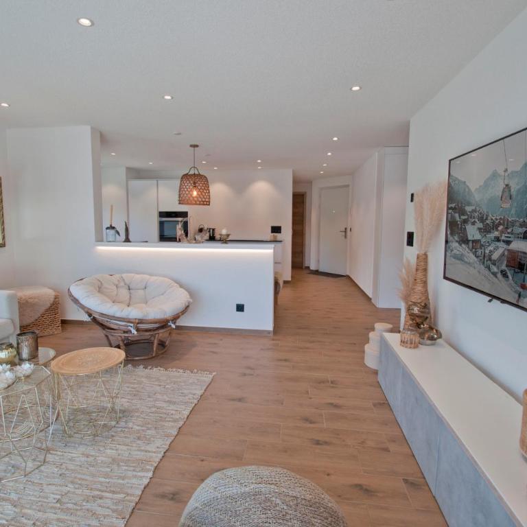 Chalet Sunnustrahl - Two-Bedroom Apartment with Mountain View - 3