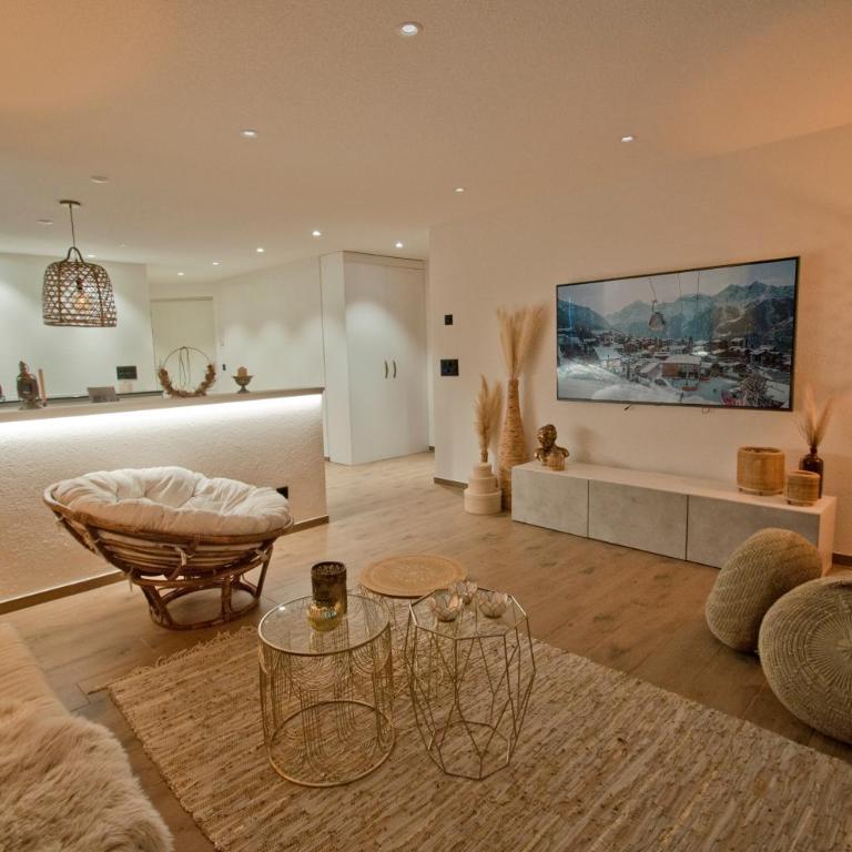 Chalet Sunnustrahl - Two-Bedroom Apartment with Mountain View - 6