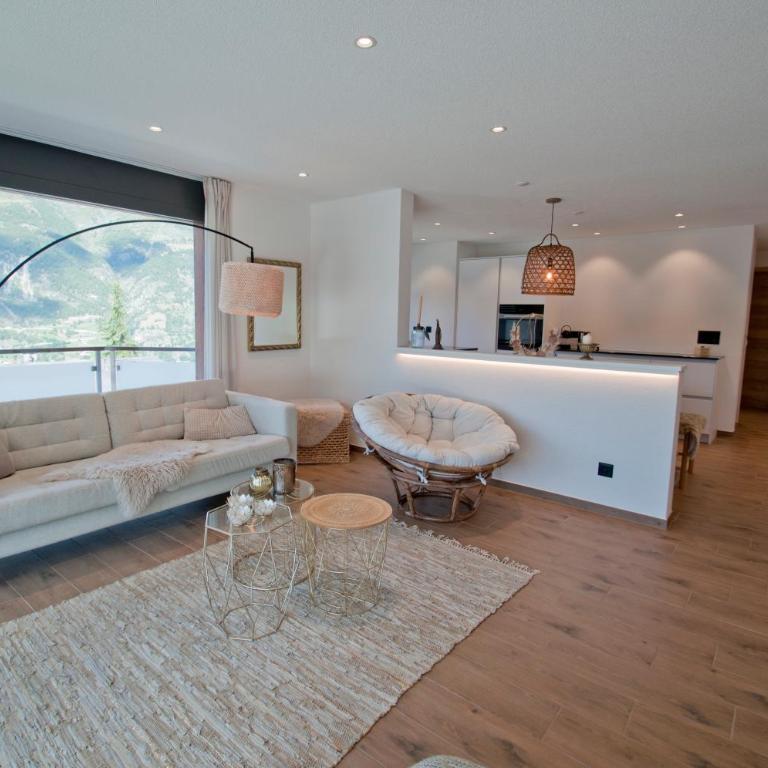 Chalet Sunnustrahl - Two-Bedroom Apartment with Mountain View - 5
