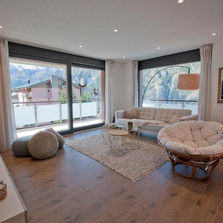 Chalet Sunnustrahl - Two-Bedroom Apartment with Mountain View - 2
