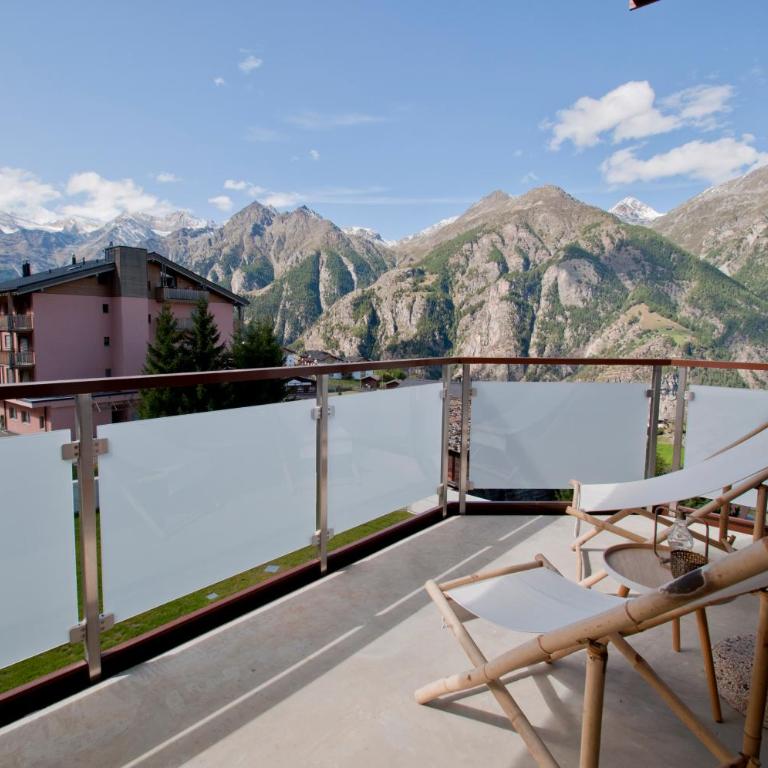 Chalet Sunnustrahl - Two-Bedroom Apartment with Mountain View - 28