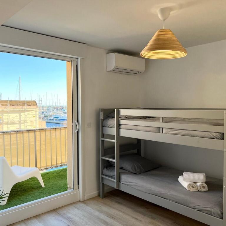 Bel appartement avec piscine et vue bateaux - Appartement 1 Chambre - 4