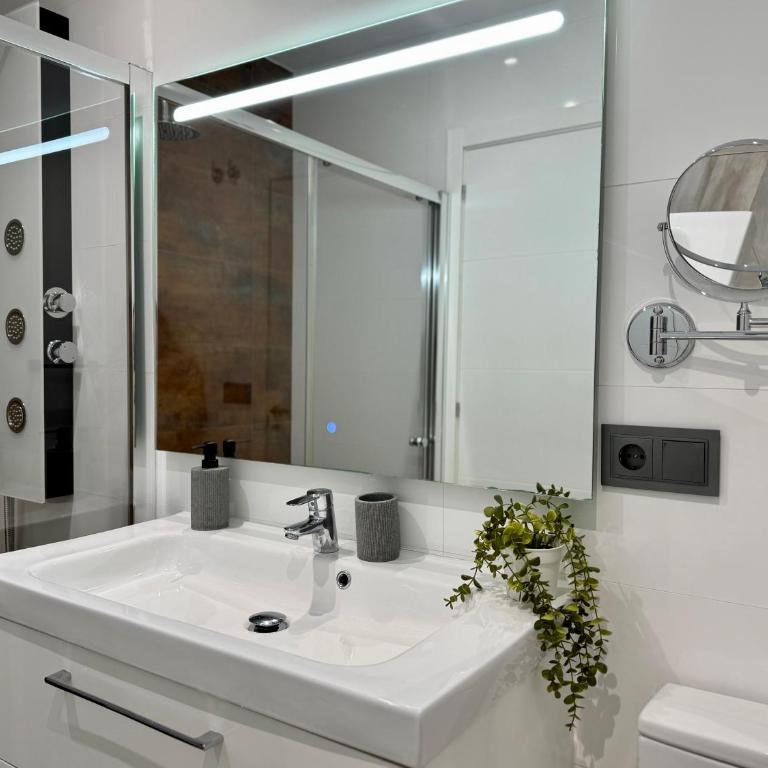 Oasis de Confort Urbano Vigo Terrace Zen - Apartamento de 3 dormitorios - 36
