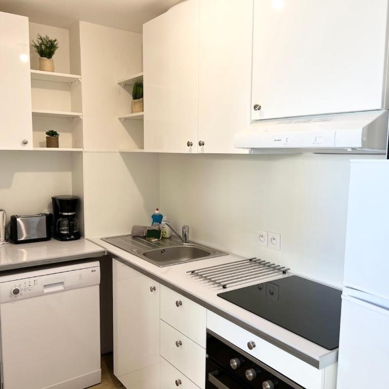 Bel appartement avec piscine et vue bateaux - Appartement 1 Chambre - 9