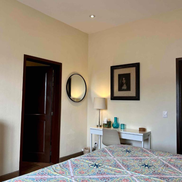 Elegant 3BR Condo 5 Star Amenities near Centro - Apartamento de 3 dormitorios con balcón - 34
