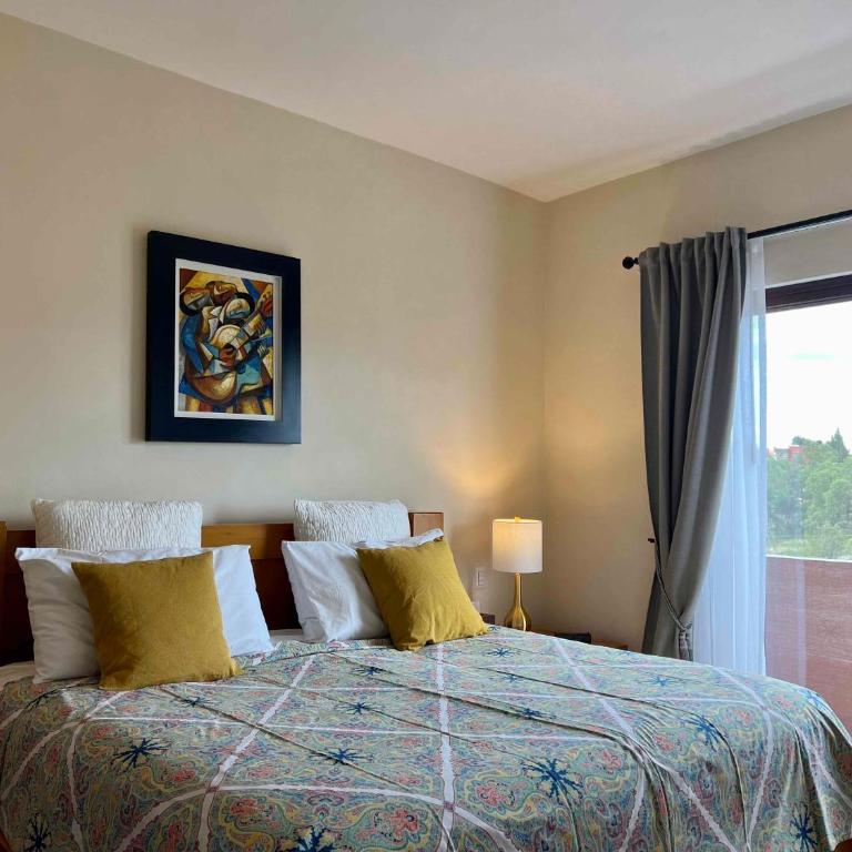 Elegant 3BR Condo 5 Star Amenities near Centro - Apartamento de 3 dormitorios con balcón - 32