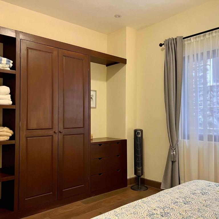 Elegant 3BR Condo 5 Star Amenities near Centro - Apartamento de 3 dormitorios con balcón - 43