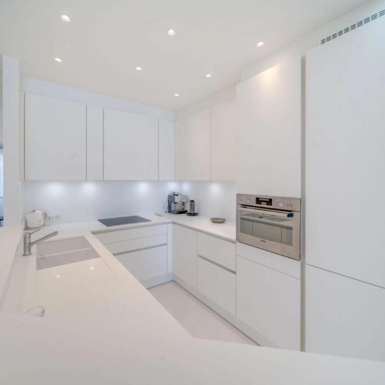 REF 774 - Cannes Old Port - Sea view partment for rent - Appartement - 9