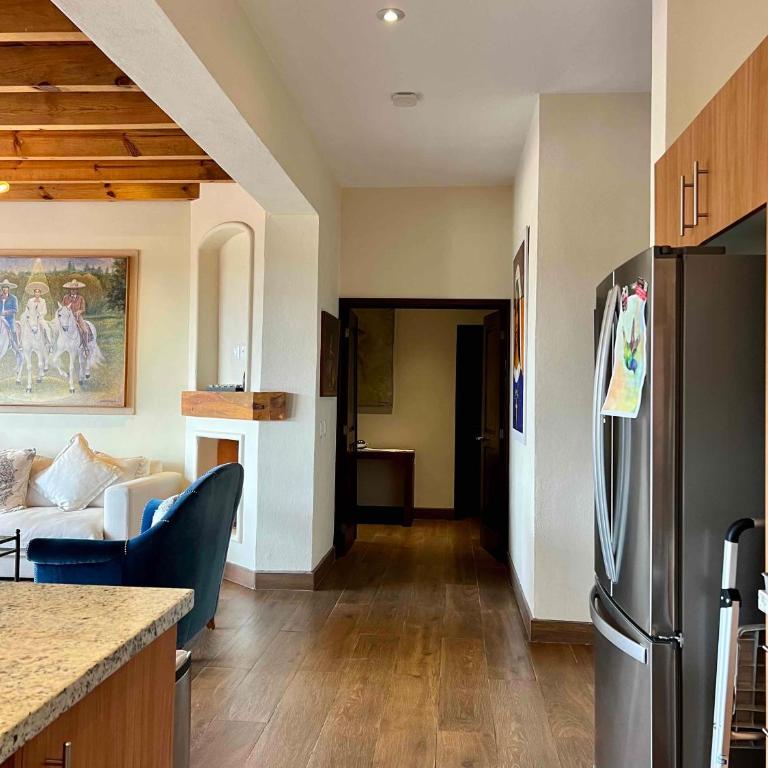 Elegant 3BR Condo 5 Star Amenities near Centro - Apartamento de 3 dormitorios con balcón - 22