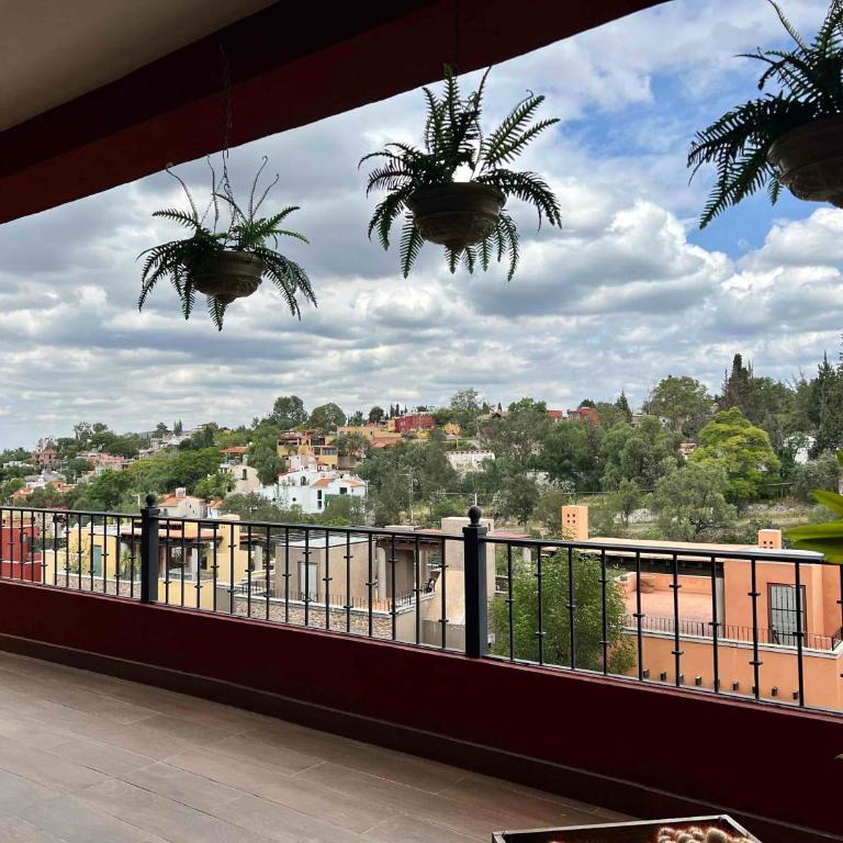 Elegant 3BR Condo 5 Star Amenities near Centro - Apartamento de 3 dormitorios con balcón - 31