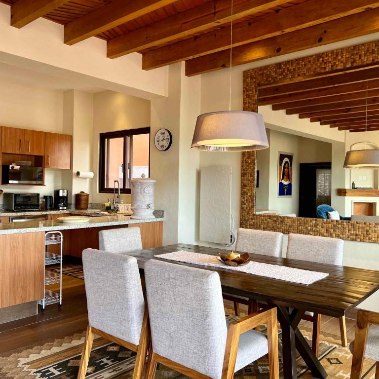 Elegant 3BR Condo 5 Star Amenities near Centro - Apartamento de 3 dormitorios con balcón - 19