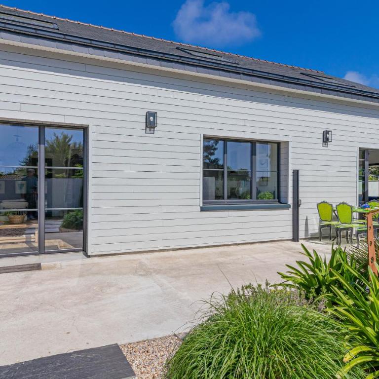 L'Atelier d'artiste by Domaine de Colomban - plages et commerces à pieds - Maison 2 Chambres - 37