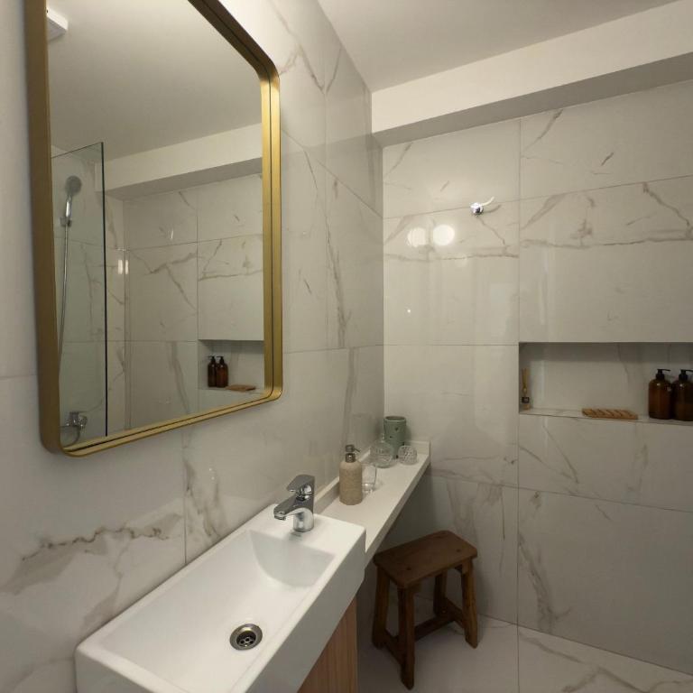 Luminoso 2 amb. con terraza exclusiva en primer piso - Apartamento de 1 dormitorio - 13