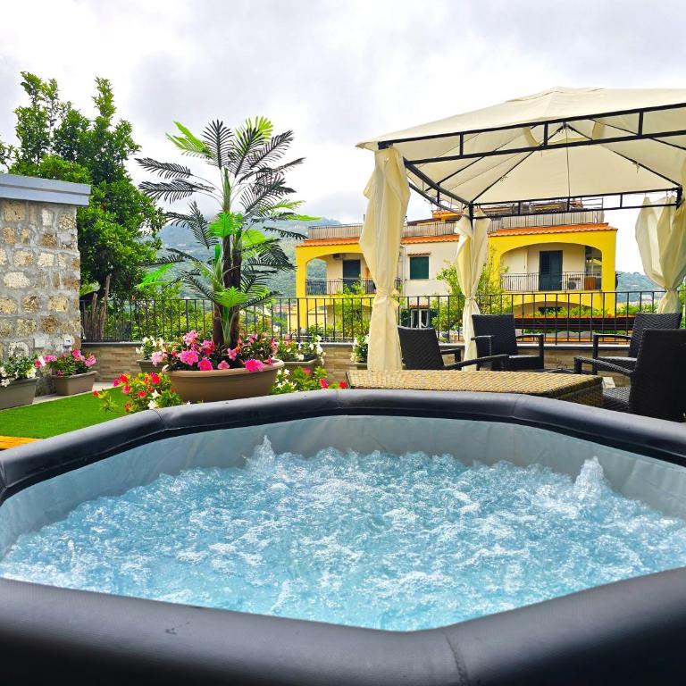 Grazy Home - Bright new Apt with Terrace and Seasonal Pool - Two-Bedroom House - 56