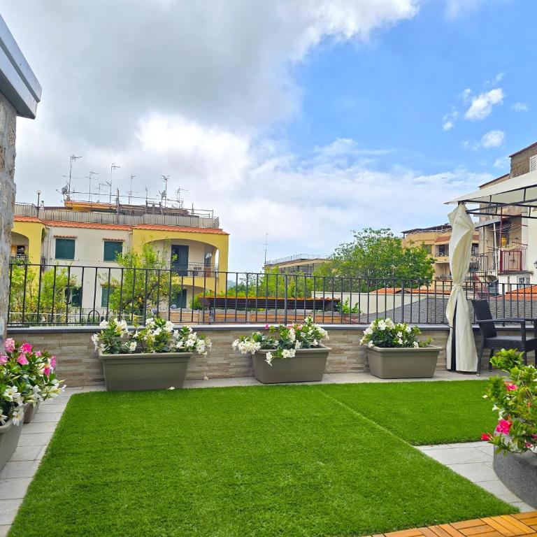 Grazy Home - Bright new Apt with Terrace and Seasonal Pool - Two-Bedroom House - 57