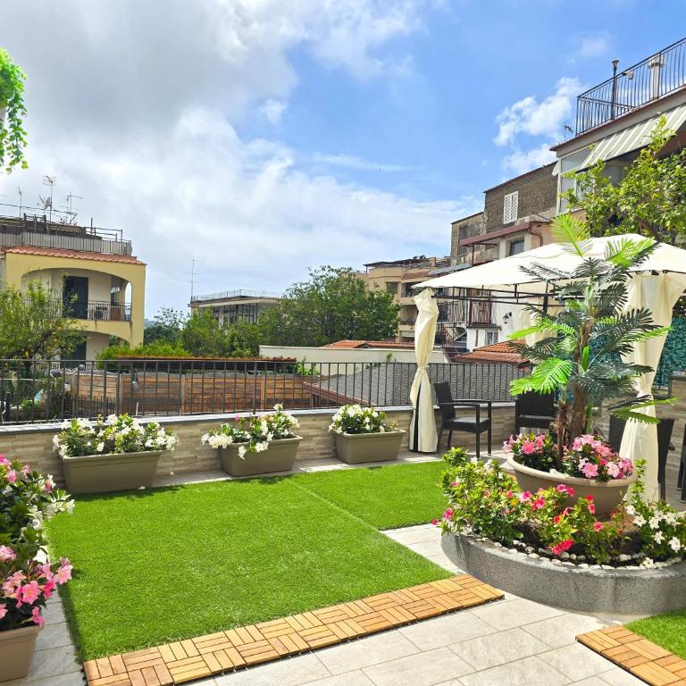 Grazy Home - Bright new Apt with Terrace and Seasonal Pool - Two-Bedroom House - 6