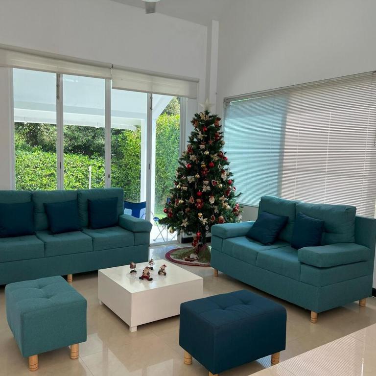 Hermosa casa campestre a minutos de Girardot - Three-Bedroom House - 1