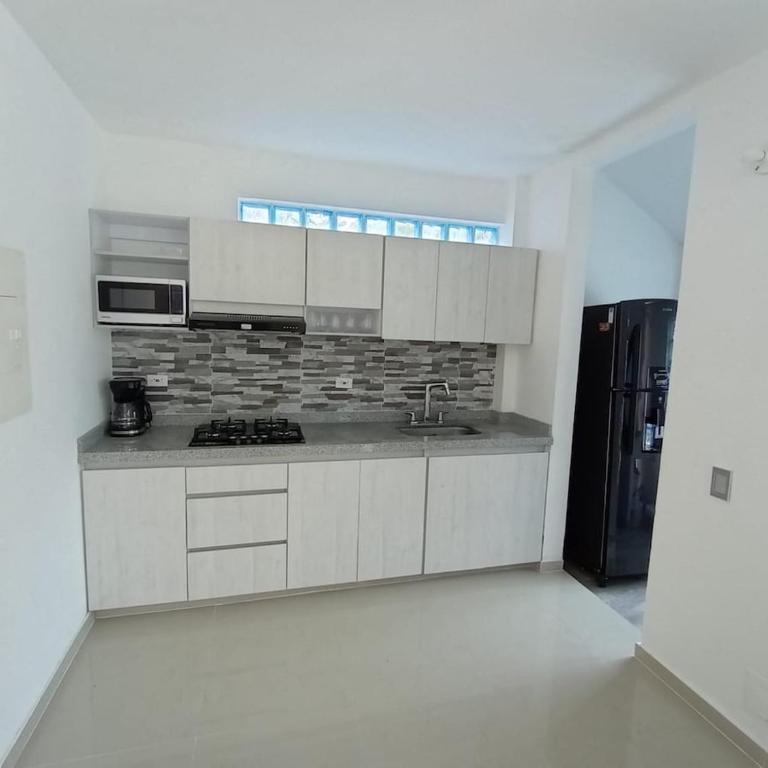 Hermosa casa campestre a minutos de Girardot - Casa de 3 dormitorios - 2