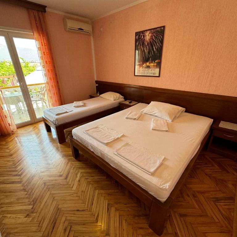 ROOM 03 Villa KRIVOKAPIC - Apartman sa 2 Spavaće Sobe - 2