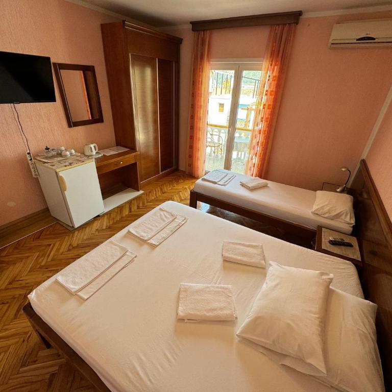 ROOM 03 Villa KRIVOKAPIC - Apartman sa 2 Spavaće Sobe - 1