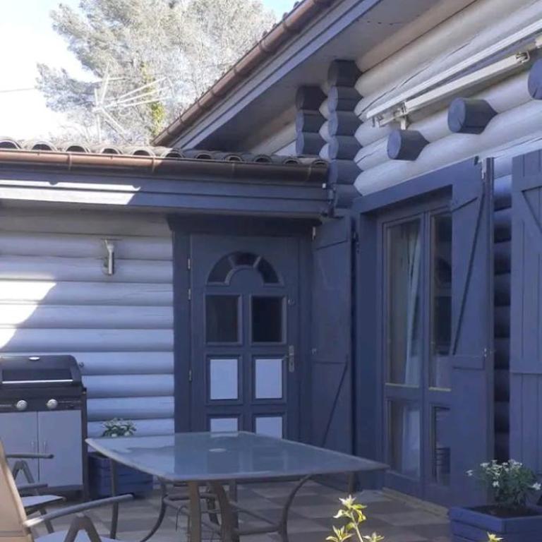 Joli chalet au calme Côte d'Azur - Maison 3 Chambres - 1