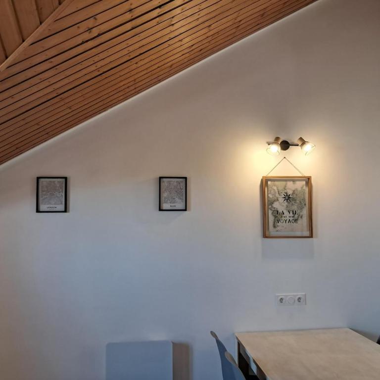 La vie est une aventure - One-Bedroom Apartment - 4